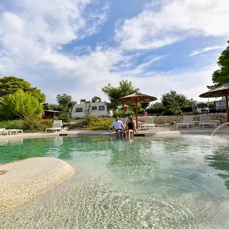 Mobile Homes At Kamp alanı