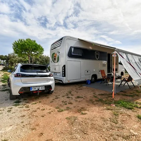 Kamp alanı Mobile Homes At 2*