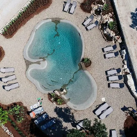 Kamp alanı Mobile Homes At Ugljan