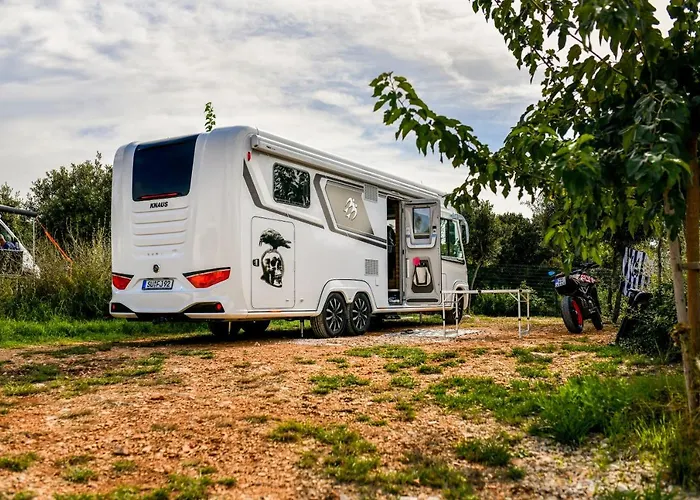 אתר קמפינג Mobile Homes At