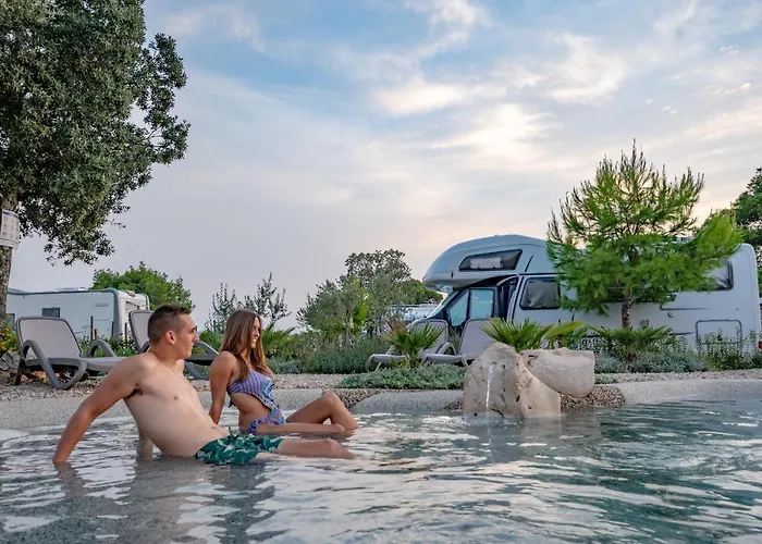 Mobile Homes At 2* 우글랸