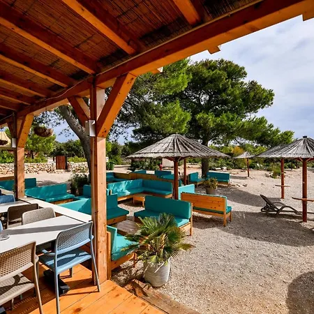 אתר קמפינג Mobile Homes At אוגייאן